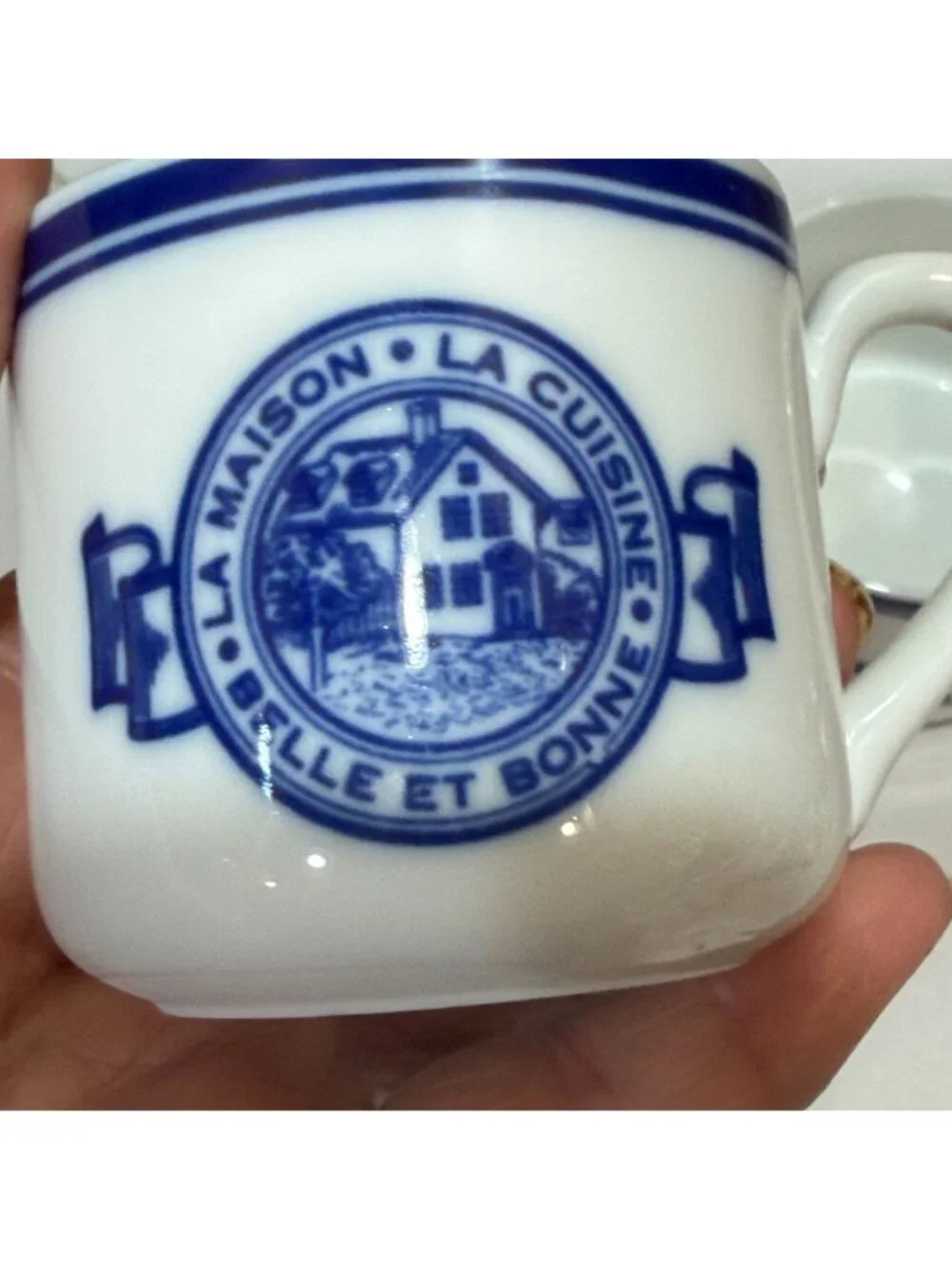 Vintage La Maison Roshco 4-Piece Set Belle et Bonne 2 Coffee 2 Demitasse Cups
